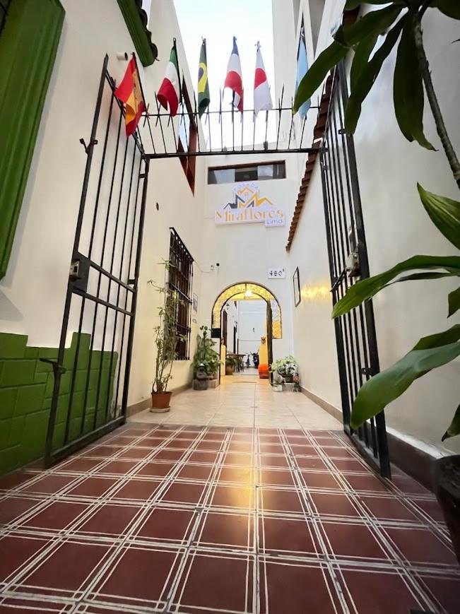 Miraflores Inn