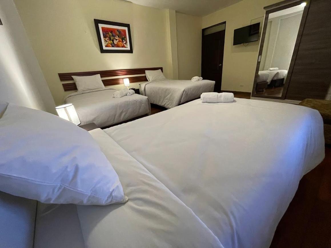 Miraflores Inn *