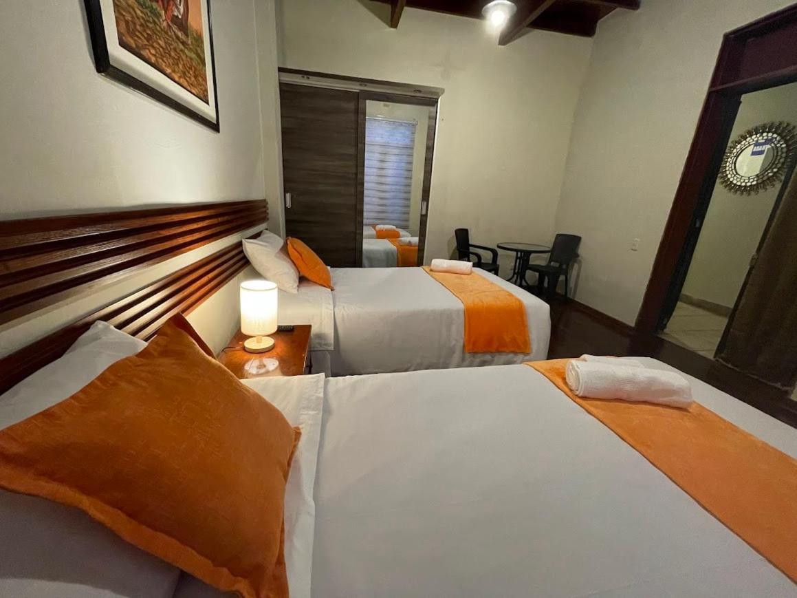 Miraflores Inn