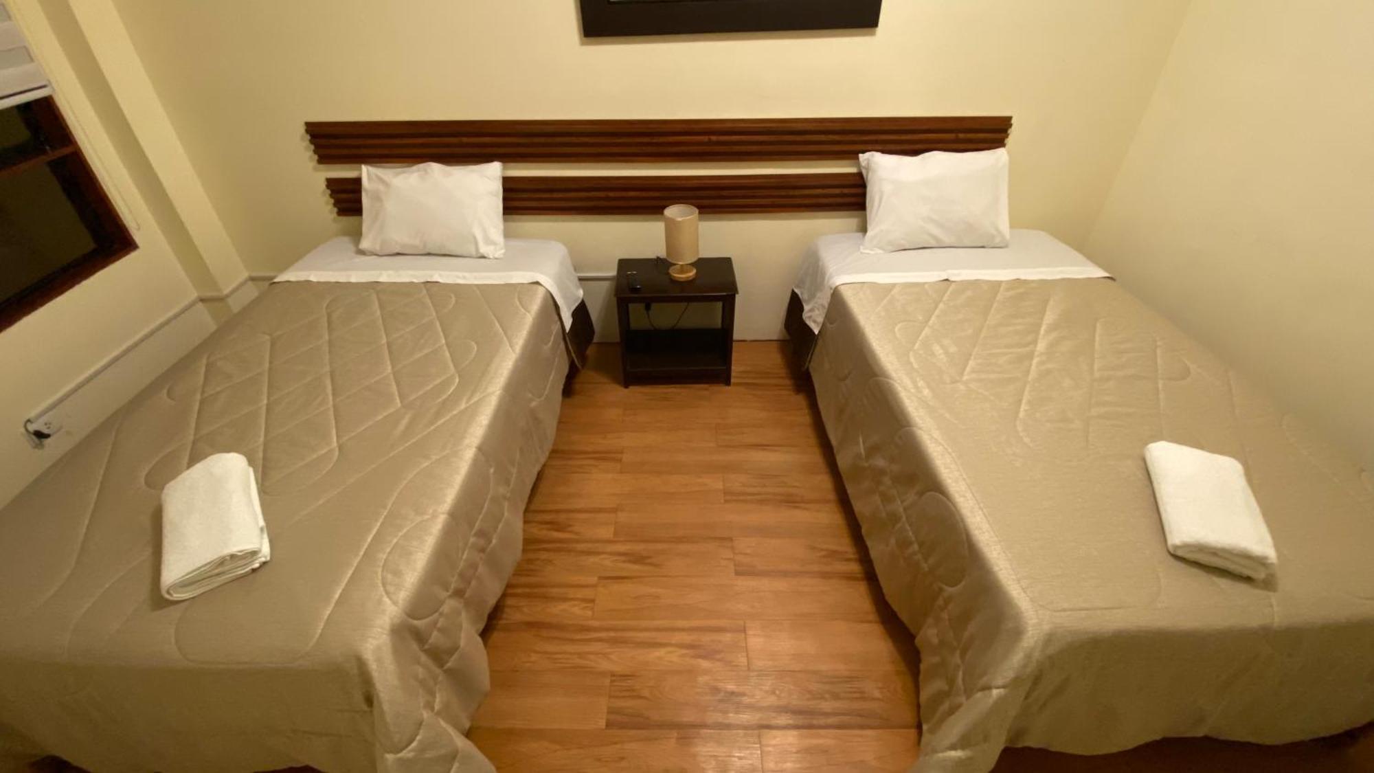 Miraflores Inn *